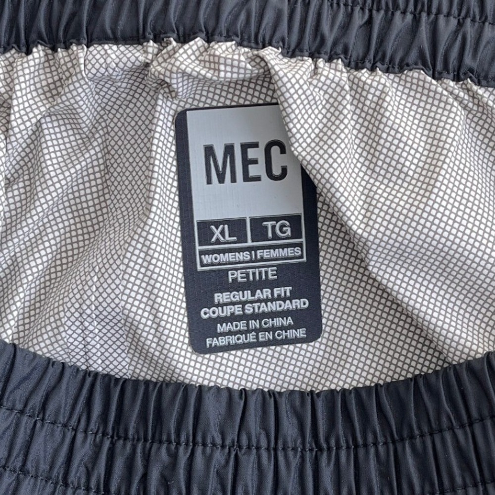 MEC Pertex Shield Waterproof Rain Pants Womens XL Short Petite Black Hiking - Picture 3 of 9